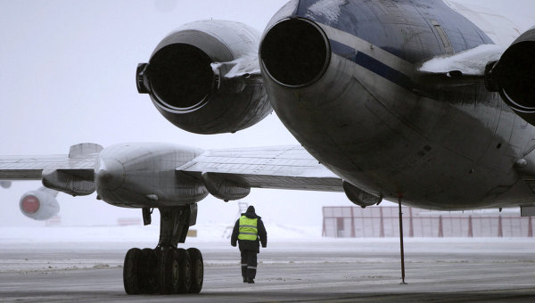 Москва задерживает рейсы из-за сильного снегопада