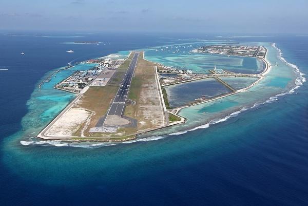 На южном атолле Мальдивских островов открылся новый аэропорт