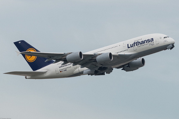 Lufthansa будет показывать прямые спортивные трансляции на борту своих самолетах