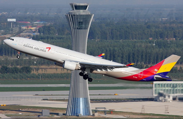 Совместные рейсы в Сеул открыли авиакомпании Asiana Airlines и S7 Airlines
