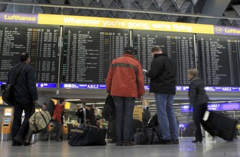 Во Франкфурте сотрудники аэропорта продолжили забастовку
