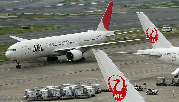 Самолет компании Japan Airlines вернулся в аэропорт отправки из-за обнаруженной неполадки
