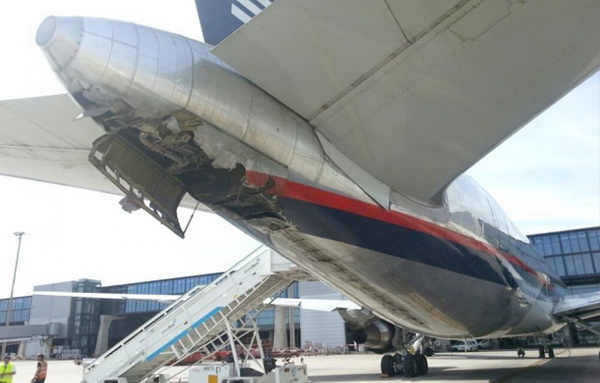 В аэропорту Барахас произошло сразу два опасных случая