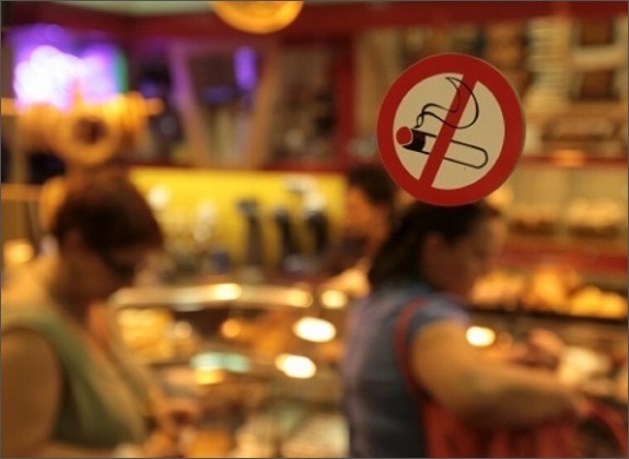 С 1 июня вводится огромный штраф за курение в общественных местах в Болгарии
